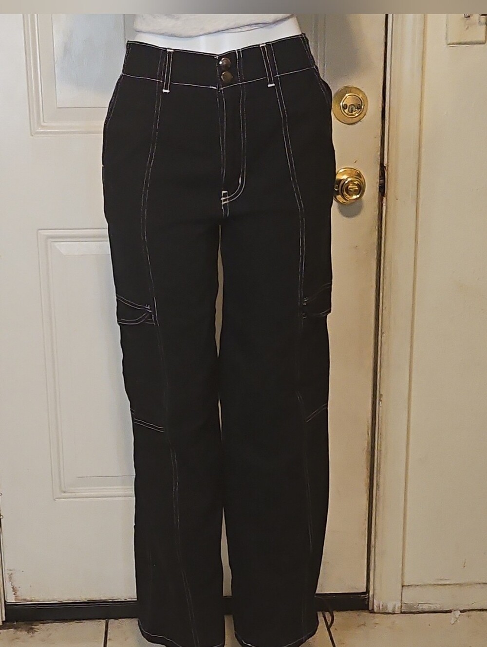RSQ Black Wide-Leg Cargo Jeans with Contrast Stitching